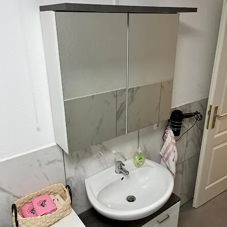 Erna Apartment